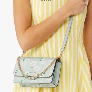 Kate Spade Madison Day Tripper Daisy Small Flap Crossbody